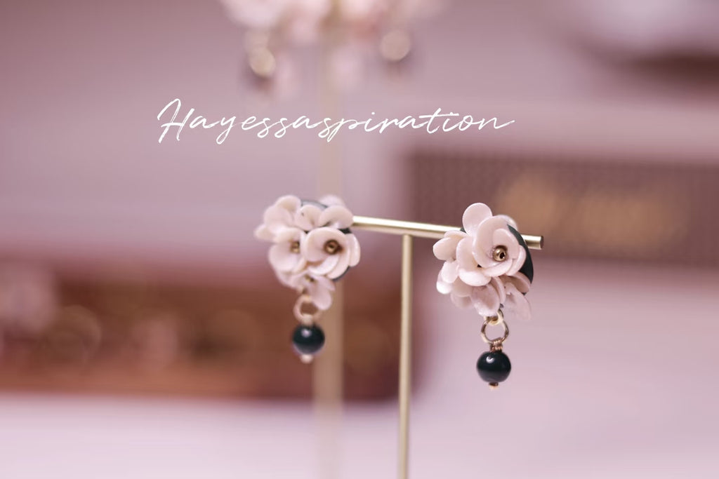 Petite Bloom Noir Earrings