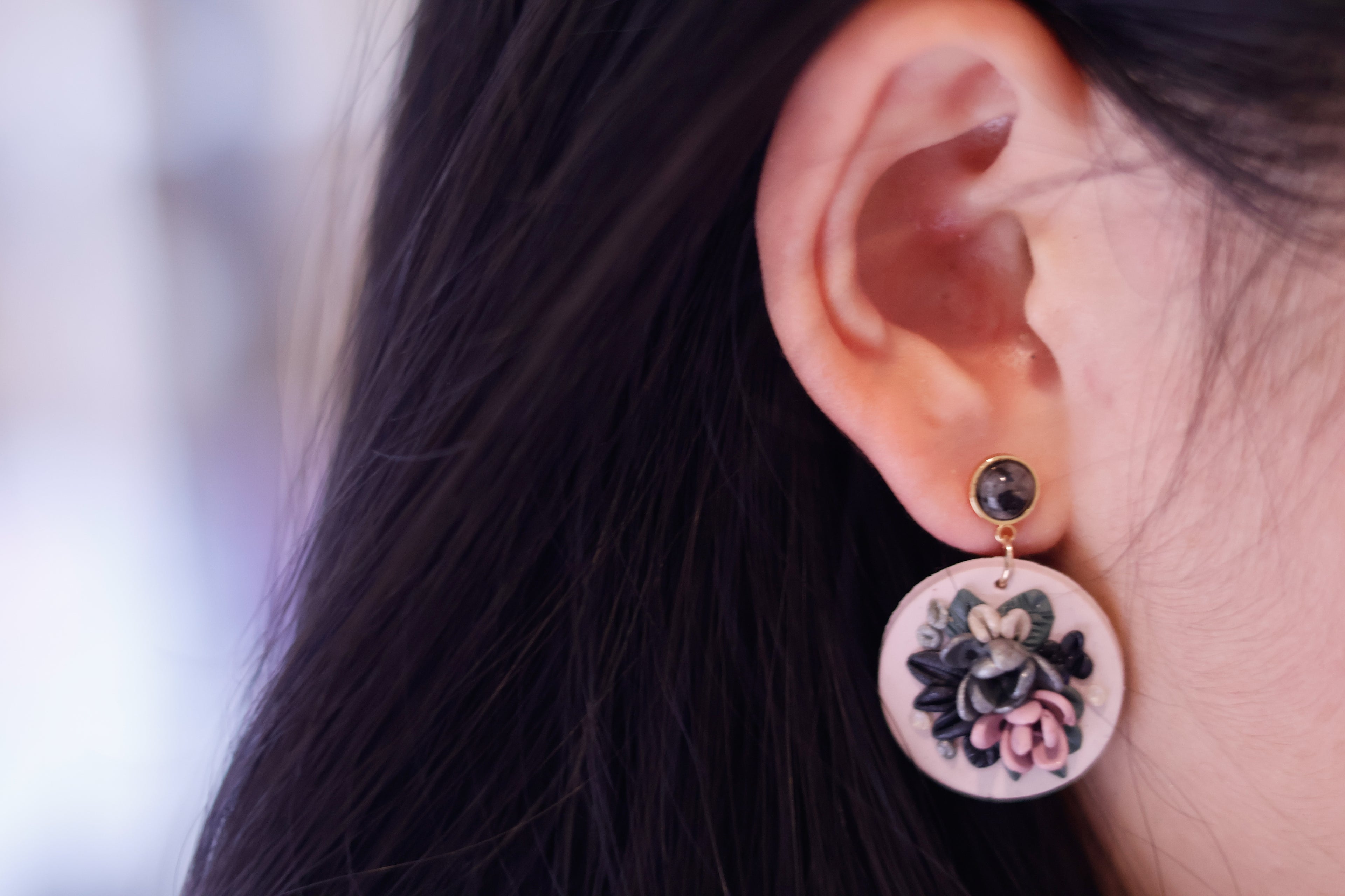 Petal Whisper (black stud)